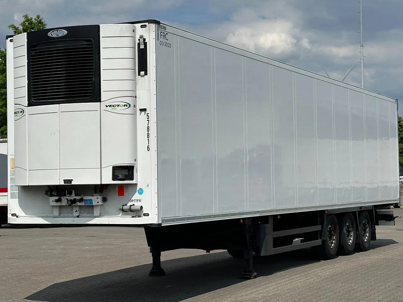 Schmitz Cargobull Carrier Vector 1550 / Rotos Disc / Lift-Axle / APK 04-2026 - Félpótkocsi hűtős: 1 kép. Schmitz Cargobull Carrier Vector 1550 / Rotos Disc / Lift-Axle / APK 04-2026 - Félpótkocsi hűtős: 1 kép.
