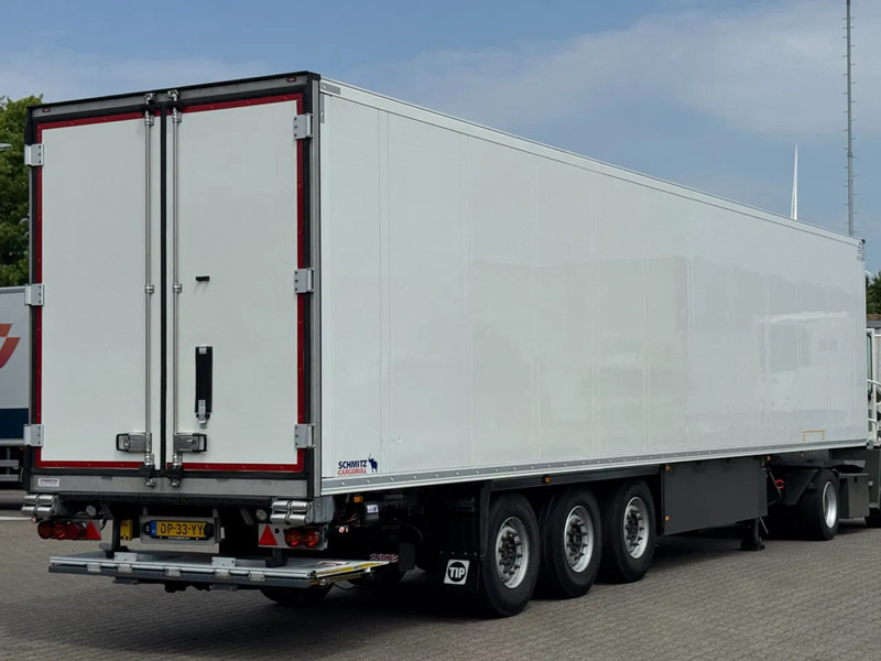 Schmitz Cargobull Thermo King SLXi 300 / Disc-Brakes / Laadklep / Flower Width / Apk - Félpótkocsi hűtős: 1 kép. Schmitz Cargobull Thermo King SLXi 300 / Disc-Brakes / Laadklep / Flower Width / Apk - Félpótkocsi hűtős: 1 kép.