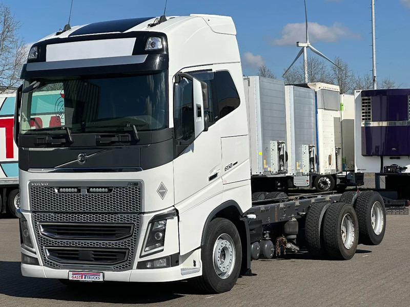 Volvo FH 16.650 6x2 Chassis Retarder Euro 6 WB 4.30 Full Air - Alvaz teherautó: 1 kép. Volvo FH 16.650 6x2 Chassis Retarder Euro 6 WB 4.30 Full Air - Alvaz teherautó: 1 kép.
