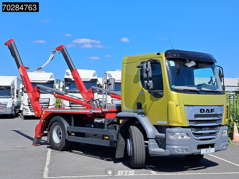 DAF XB 290 4X2 NEW 12tons Meiller AK12-MT Absetzkipper Automatic Euro 6 - Konténerszállító: 3 kép. DAF XB 290 4X2 NEW 12tons Meiller AK12-MT Absetzkipper Automatic Euro 6 - Konténerszállító: 3 kép.