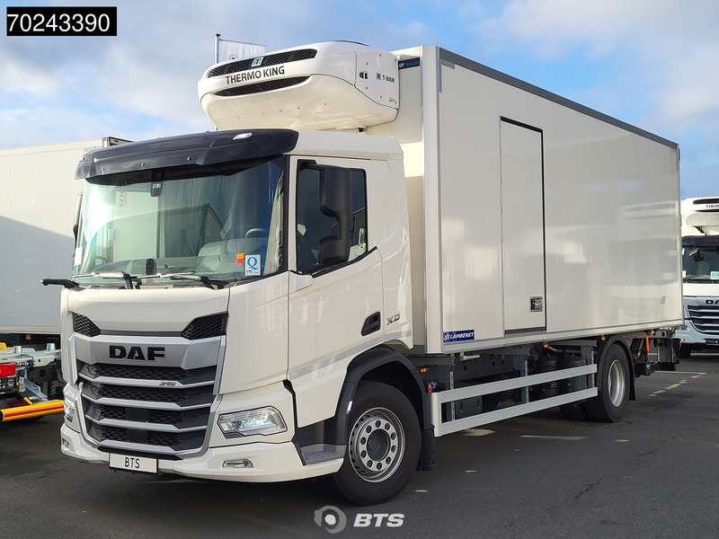 DAF XD 340 4X2 2024 registration Thermo King T800R Lamberet ATP FRC Euro 6 - Hűtős teherautó: 1 kép. DAF XD 340 4X2 2024 registration Thermo King T800R Lamberet ATP FRC Euro 6 - Hűtős teherautó: 1 kép.