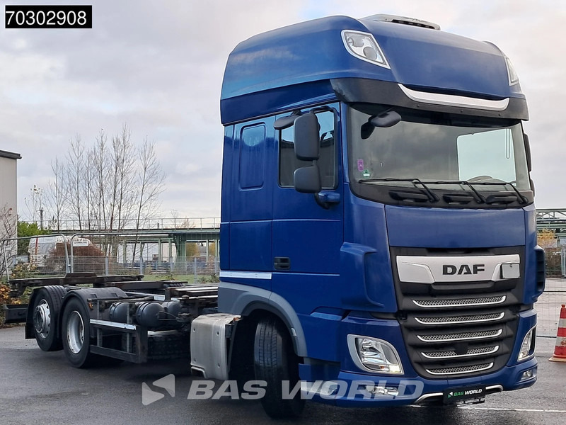 DAF XF 480 6X2 BDF Retarder SSC Lift+Steering Axle Automatic Euro 6 - Cserefelépítményes teherautó: 3 kép. DAF XF 480 6X2 BDF Retarder SSC Lift+Steering Axle Automatic Euro 6 - Cserefelépítményes teherautó: 3 kép.