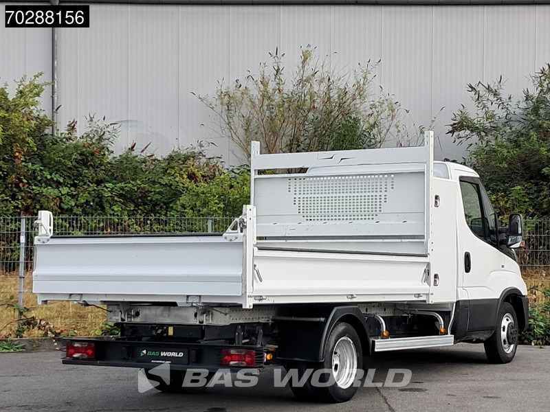 Iveco Daily 35C14 Kipper Doppelbereifung 3,5t AHK Klima Tempomat Euro6 Kieper 2m3 A/C Towbar Cruise control - Billenőplatós kisteherautó: 5 kép. Iveco Daily 35C14 Kipper Doppelbereifung 3,5t AHK Klima Tempomat Euro6 Kieper 2m3 A/C Towbar Cruise control - Billenőplatós kisteherautó: 5 kép.