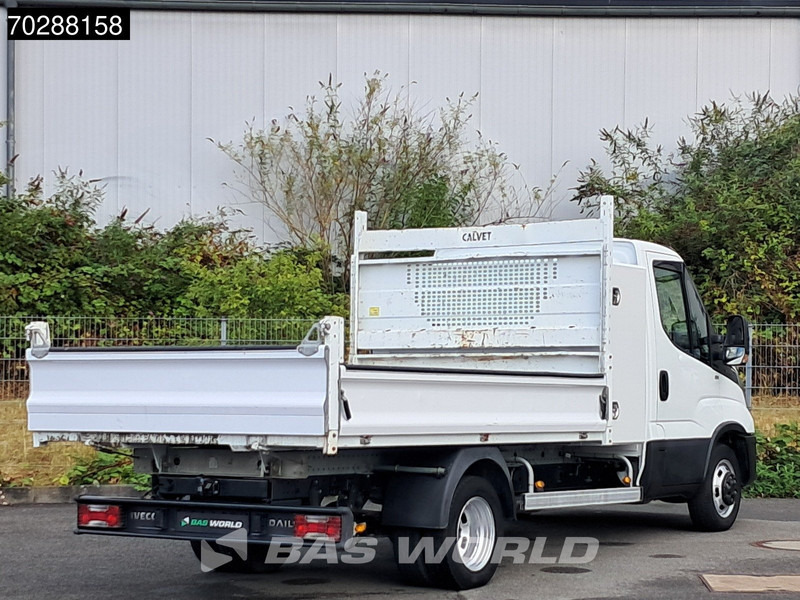 Iveco Daily 35C14 Kipper Doppelbereifung 3,5t AHK Klima Tempomat Euro6 Kieper 2m3 A/C Towbar Cruise control - Billenőplatós kisteherautó: 5 kép. Iveco Daily 35C14 Kipper Doppelbereifung 3,5t AHK Klima Tempomat Euro6 Kieper 2m3 A/C Towbar Cruise control - Billenőplatós kisteherautó: 5 kép.