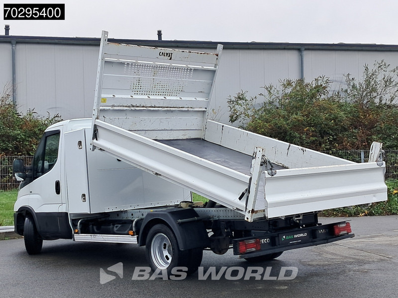Iveco Daily 35C14 Kipper Doppelbereifung 3,5t AHK Klima Tempomat Euro6 Tipper Benne Kieper 2m3 A/C Towbar Cruise control - Billenőplatós kisteherautó: 5 kép. Iveco Daily 35C14 Kipper Doppelbereifung 3,5t AHK Klima Tempomat Euro6 Tipper Benne Kieper 2m3 A/C Towbar Cruise control - Billenőplatós kisteherautó: 5 kép.