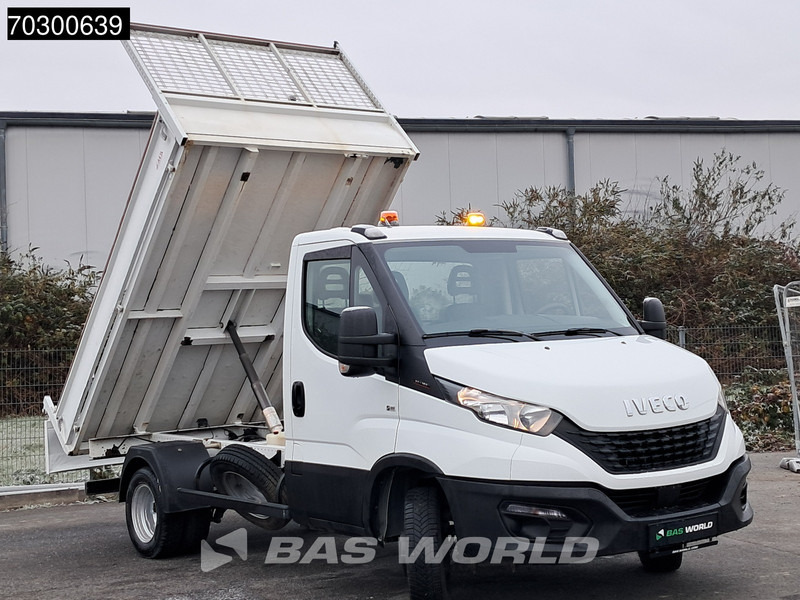 Iveco Daily 35C16 3.0L Kipper Doppelbereifung 3,5t AHK 160PS Klima Tempomat Kamera Euro6 A/C Towbar Cruise control - Billenőplatós kisteherautó: 3 kép. Iveco Daily 35C16 3.0L Kipper Doppelbereifung 3,5t AHK 160PS Klima Tempomat Kamera Euro6 A/C Towbar Cruise control - Billenőplatós kisteherautó: 3 kép.