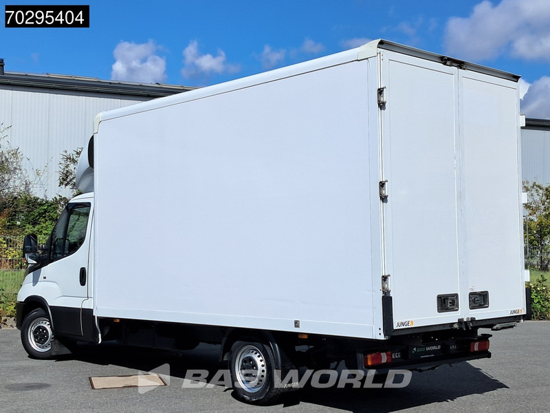 Iveco Daily 35S16 Automatik Kastenwagen Hintertüren 160PS Klimaanlage Kamera Euro6 Möbelkasten 21m3 A/C - Dobozos kisteherautó: 2 kép. Iveco Daily 35S16 Automatik Kastenwagen Hintertüren 160PS Klimaanlage Kamera Euro6 Möbelkasten 21m3 A/C - Dobozos kisteherautó: 2 kép.