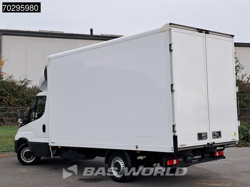 Iveco Daily 35S16 Automatik Kastenwagen Hintertüren 160PS Klimaanlage Kamera Euro6 Möbelkasten A/C - Dobozos kisteherautó: 5 kép. Iveco Daily 35S16 Automatik Kastenwagen Hintertüren 160PS Klimaanlage Kamera Euro6 Möbelkasten A/C - Dobozos kisteherautó: 5 kép.