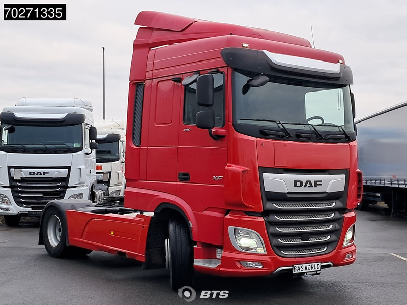 DAF XF 480 4X2 SC LED Standklima - Nyergesvontató: 3 kép. DAF XF 480 4X2 SC LED Standklima - Nyergesvontató: 3 kép.