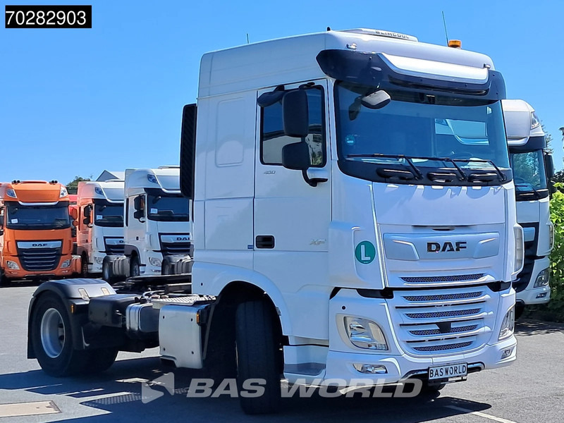 DAF XF 480 4X2 SC Retarder PTO Hydraulik Standklima Alcoa's Xenon ACC - Nyergesvontató: 3 kép. DAF XF 480 4X2 SC Retarder PTO Hydraulik Standklima Alcoa's Xenon ACC - Nyergesvontató: 3 kép.