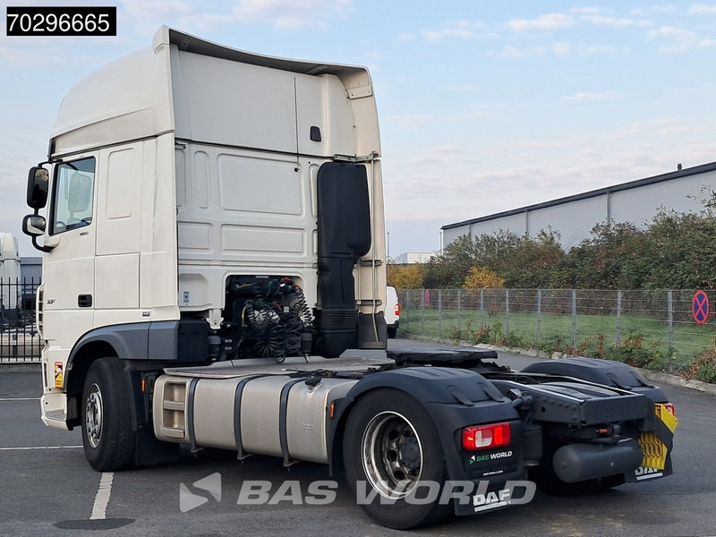 DAF XF 480 4X2 SSC Retarder 2xTanks ACC LED Standklima Euro 6 - Nyergesvontató: 2 kép. DAF XF 480 4X2 SSC Retarder 2xTanks ACC LED Standklima Euro 6 - Nyergesvontató: 2 kép.