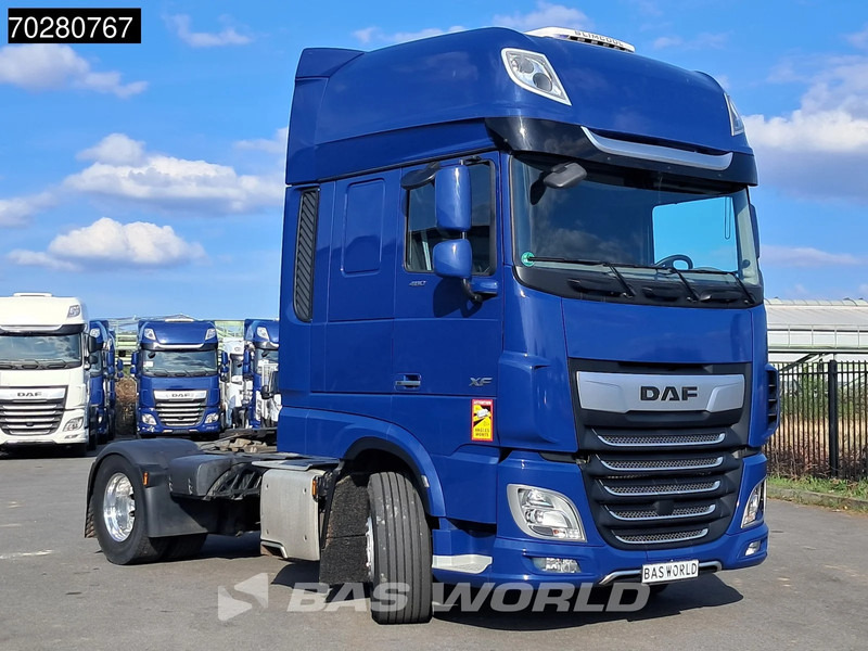 DAF XF 480 4X2 SSC Retarder PTO Standklima Alcoa's LED ACC - Nyergesvontató: 2 kép. DAF XF 480 4X2 SSC Retarder PTO Standklima Alcoa's LED ACC - Nyergesvontató: 2 kép.