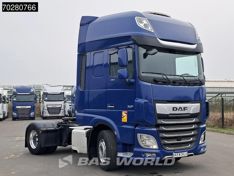DAF XF 480 4X2 SSC Retarder PTO Standklima Alcoa's Navi ACC LED - Nyergesvontató: 3 kép. DAF XF 480 4X2 SSC Retarder PTO Standklima Alcoa's Navi ACC LED - Nyergesvontató: 3 kép.