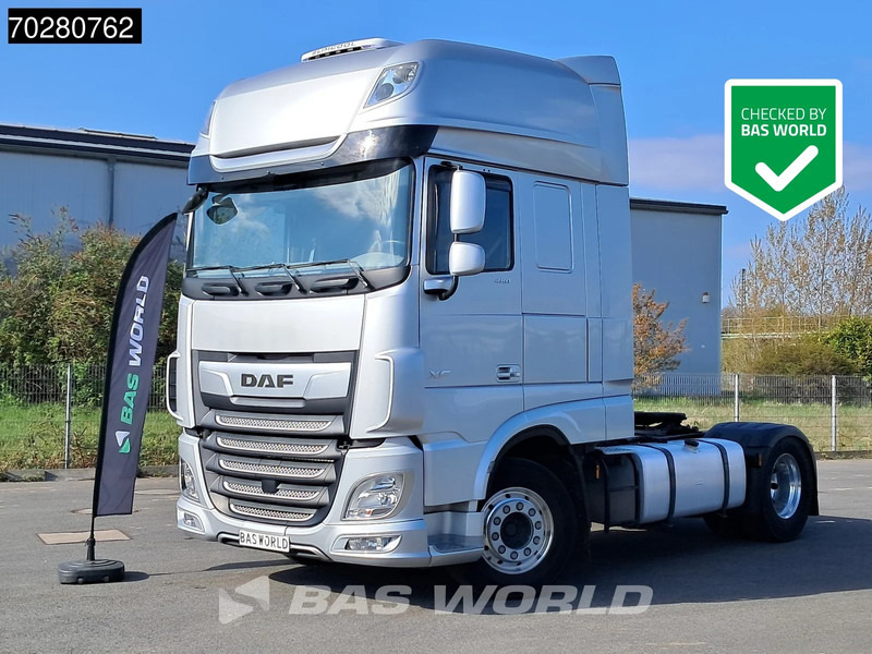 DAF XF 480 4X2 SSC Retarder Standklima Alcoa's Navi ACC LED - Nyergesvontató: 1 kép. DAF XF 480 4X2 SSC Retarder Standklima Alcoa's Navi ACC LED - Nyergesvontató: 1 kép.