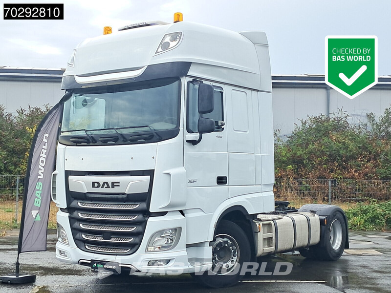 DAF XF 480 4X2 SSC Retarder Standklima LED ACC Euro 6 - Nyergesvontató: 1 kép. DAF XF 480 4X2 SSC Retarder Standklima LED ACC Euro 6 - Nyergesvontató: 1 kép.