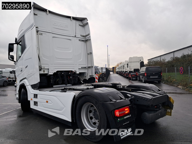 DAF XG+ 530 4X2 - Nyergesvontató: 2 kép. DAF XG+ 530 4X2 - Nyergesvontató: 2 kép.