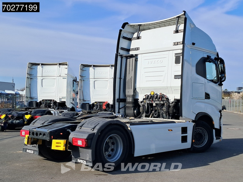 Iveco S-Way 490 4X2 Retarder 2x Tanks LED ACC - Nyergesvontató: 3 kép. Iveco S-Way 490 4X2 Retarder 2x Tanks LED ACC - Nyergesvontató: 3 kép.