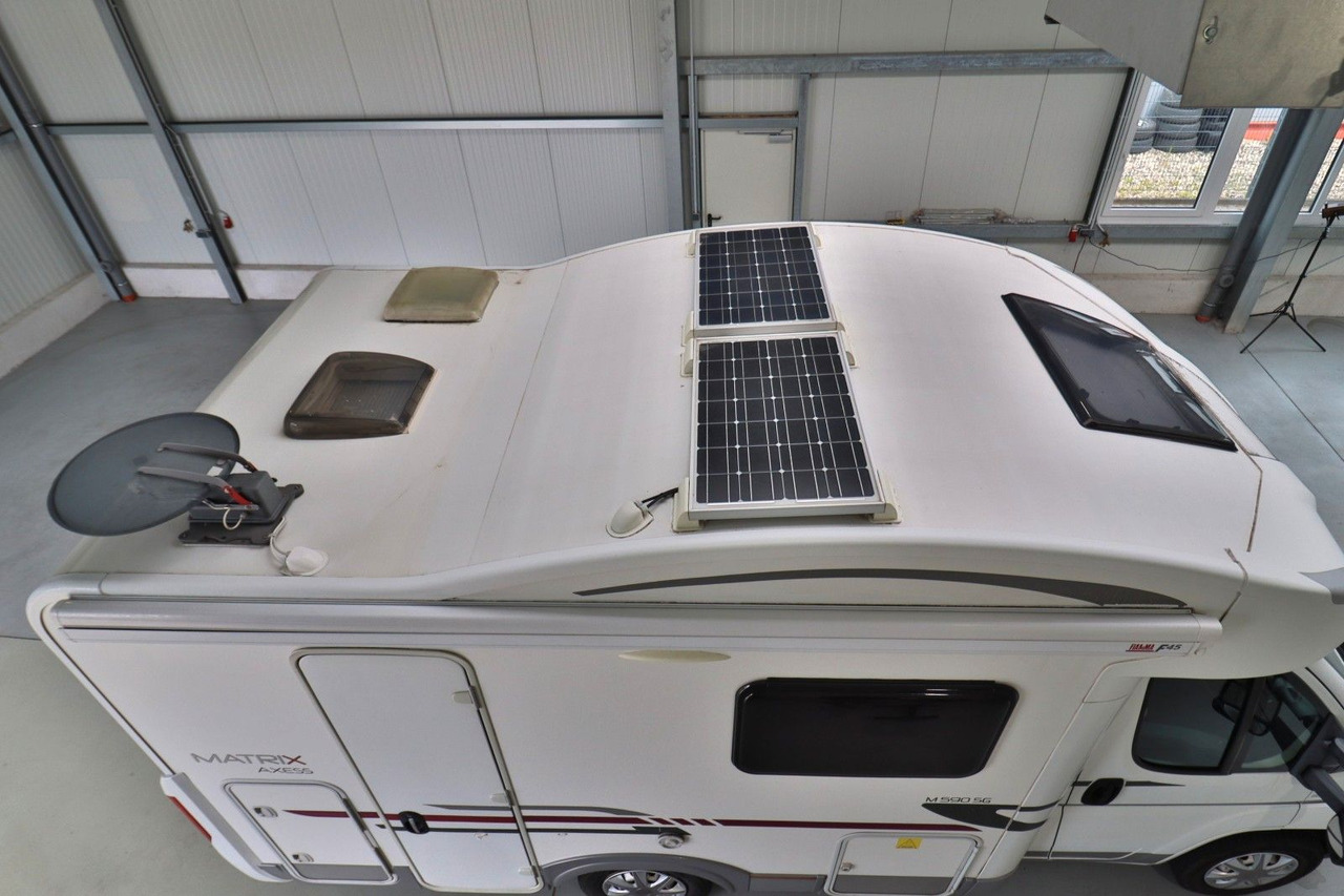 Adria Matrix Axess M 590 SG/Automatik/Hubbett/TOP - Félintegrált lakóautó: 4 kép. Adria Matrix Axess M 590 SG/Automatik/Hubbett/TOP - Félintegrált lakóautó: 4 kép.