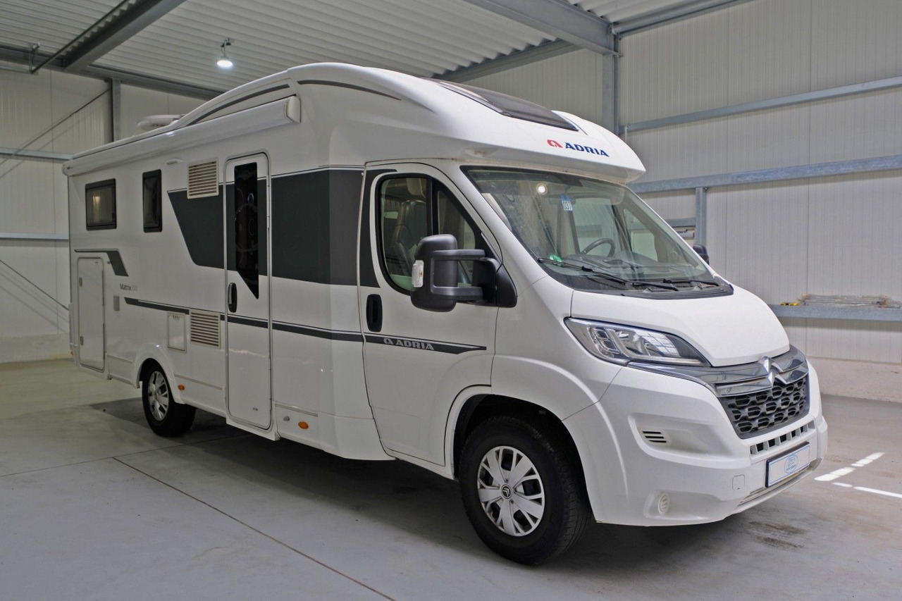 Adria Matrix M 670 SL/Einzelbetten+Hubbett/Klima/Solar - Félintegrált lakóautó: 1 kép. Adria Matrix M 670 SL/Einzelbetten+Hubbett/Klima/Solar - Félintegrált lakóautó: 1 kép.