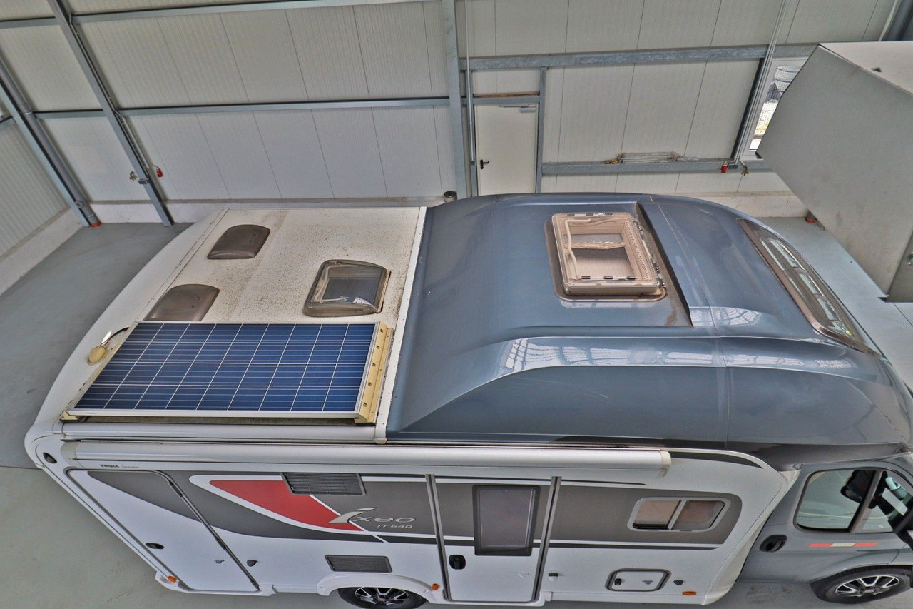Bürstner Ixeo IT 640/Hubbett/Klima/Solar/Markise/Finanz. - Félintegrált lakóautó: 4 kép. Bürstner Ixeo IT 640/Hubbett/Klima/Solar/Markise/Finanz. - Félintegrált lakóautó: 4 kép.