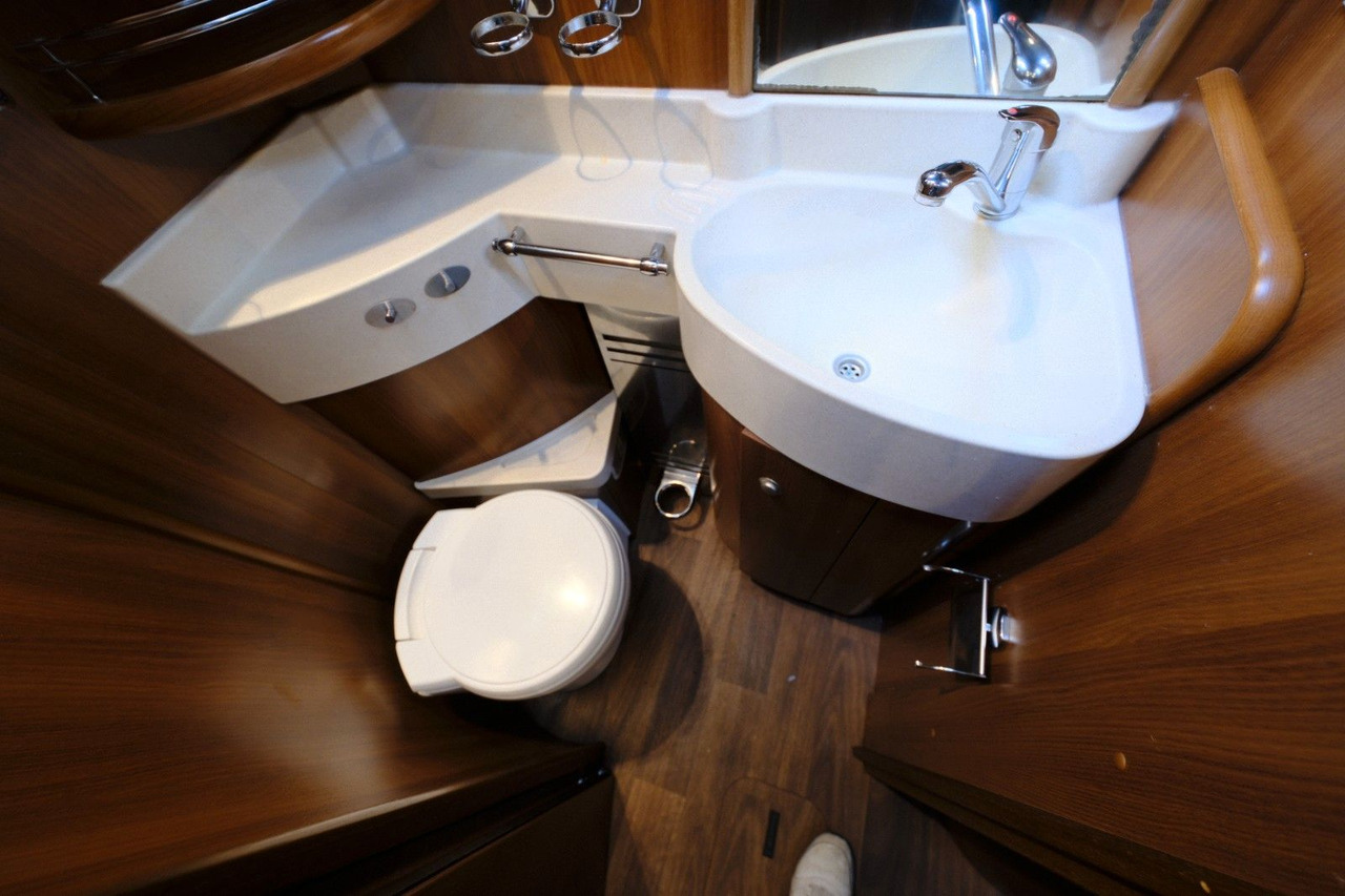 Integrált lakóautó Carthago Chic E-Line  I50 LE Yachting/Einzelbetten+Hubbet: 21 kép.