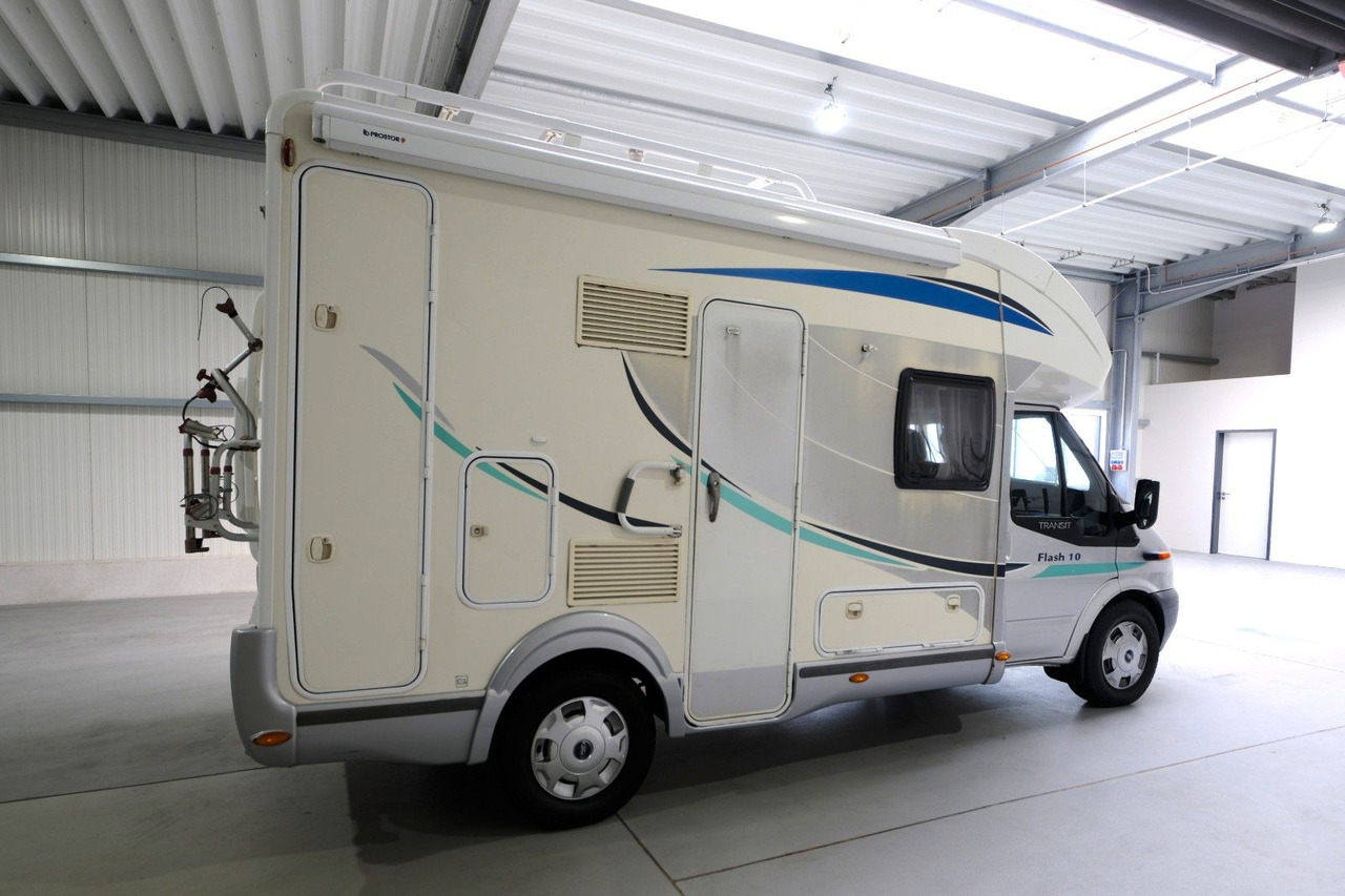 Chausson Flash 10/1.Hand/Hubbett/Klima/Solar/Markise - Félintegrált lakóautó: 4 kép. Chausson Flash 10/1.Hand/Hubbett/Klima/Solar/Markise - Félintegrált lakóautó: 4 kép.