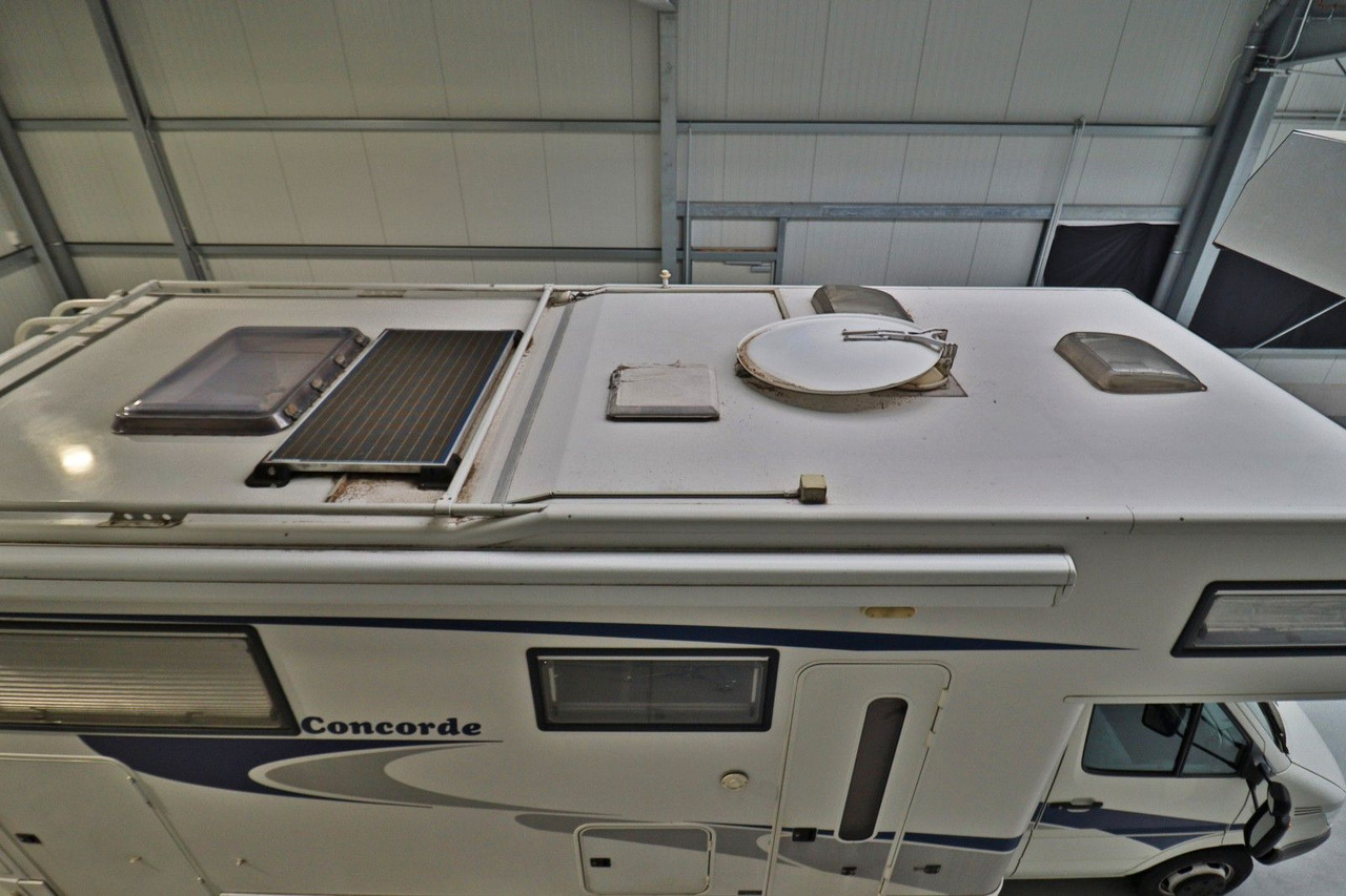 Concorde Charisma A 740R/Automatik/Rundsitz/Solar/Klima - Alkóvos lakóautó: 4 kép. Concorde Charisma A 740R/Automatik/Rundsitz/Solar/Klima - Alkóvos lakóautó: 4 kép.