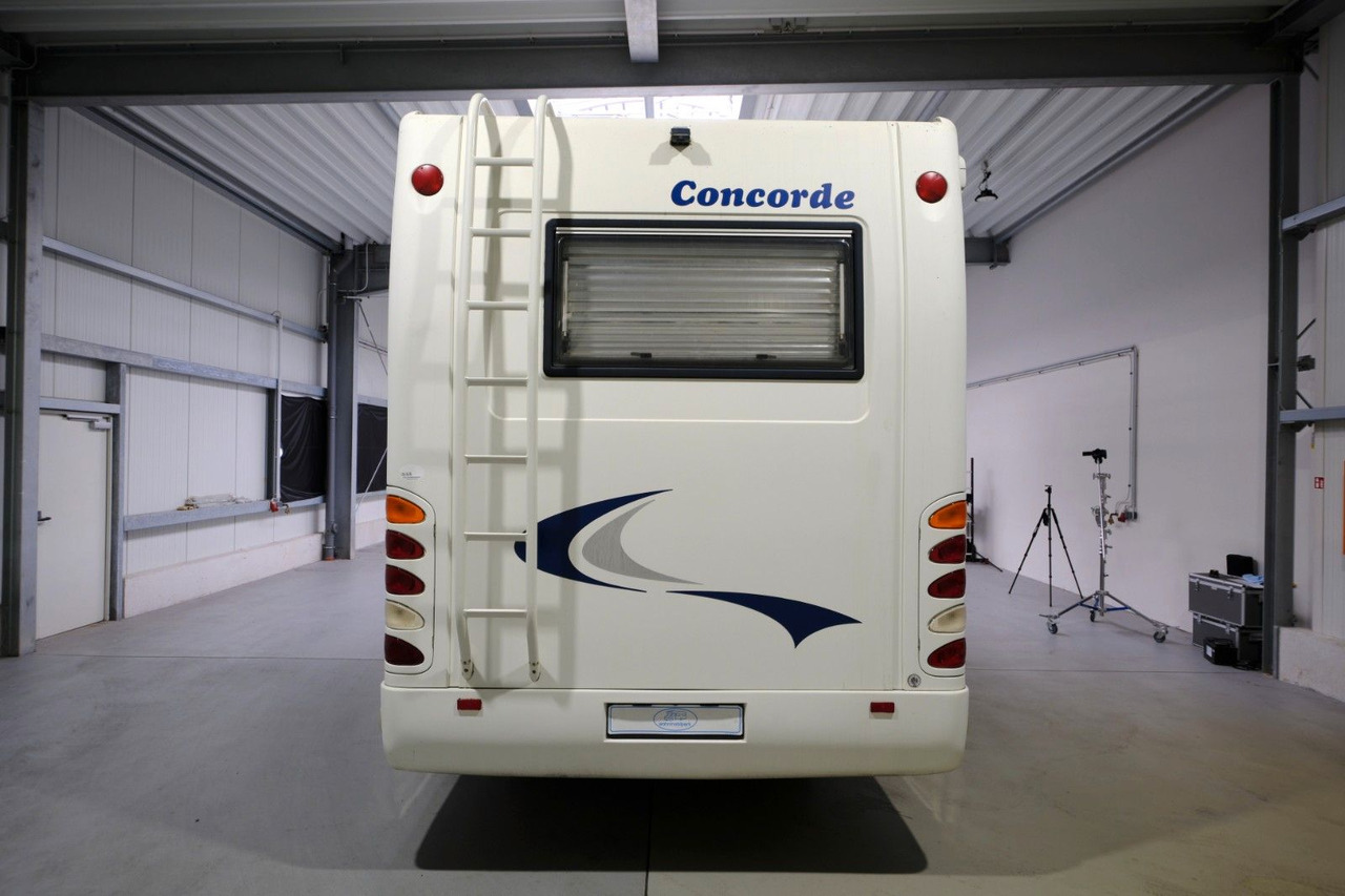 Concorde Charisma A 740R/Automatik/Rundsitz/Solar/Klima - Alkóvos lakóautó: 3 kép. Concorde Charisma A 740R/Automatik/Rundsitz/Solar/Klima - Alkóvos lakóautó: 3 kép.