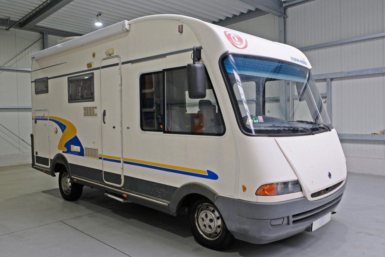 Eura Mobil I 625 VB / Automatik/ Festbett+Hubbett/Garage - Integrált lakóautó: 1 kép. Eura Mobil I 625 VB / Automatik/ Festbett+Hubbett/Garage - Integrált lakóautó: 1 kép.
