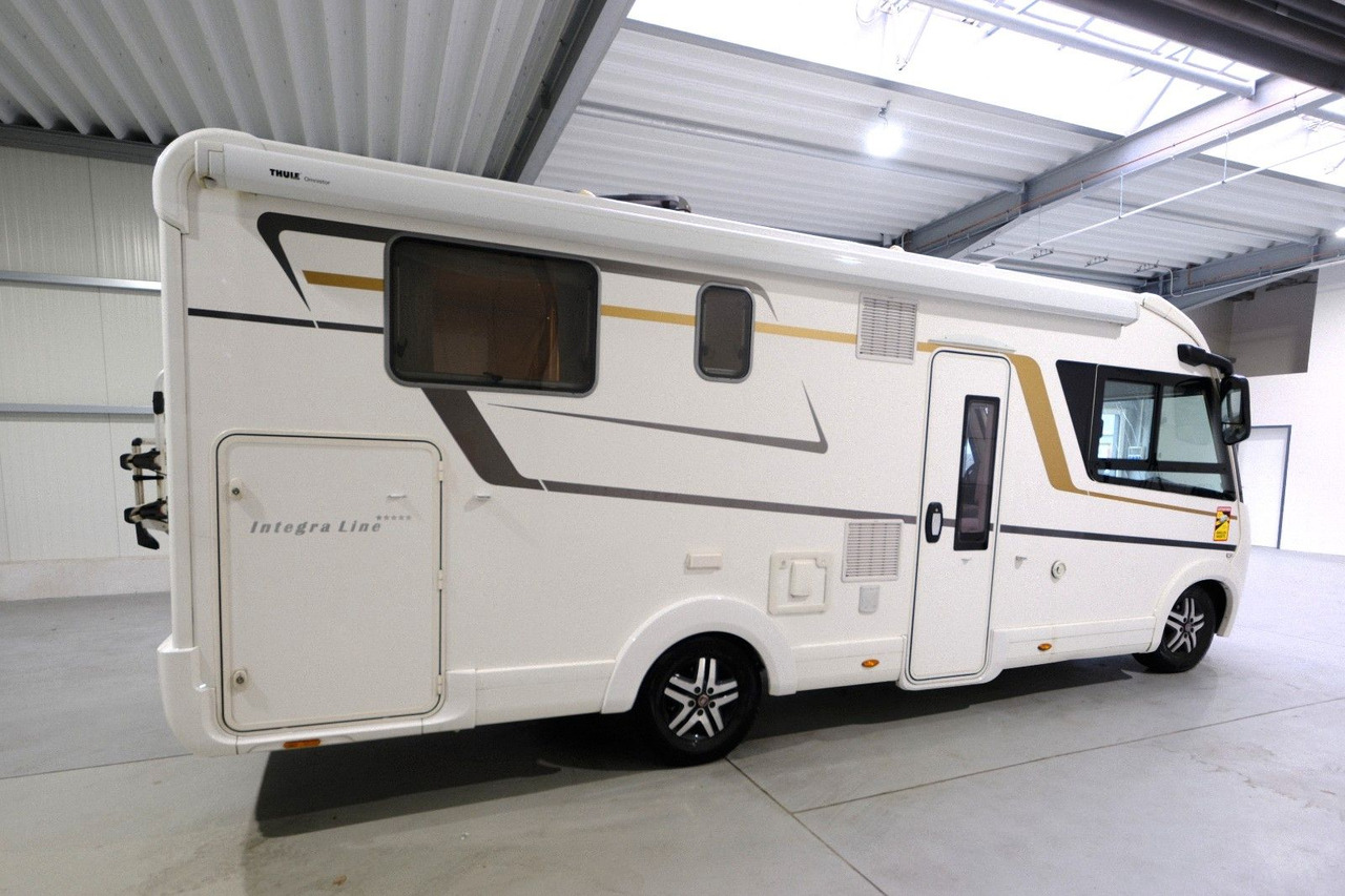 Eura Mobil Integraline IL 720 QB/1.Hand/Queensbett+Hubbett - Integrált lakóautó: 5 kép. Eura Mobil Integraline IL 720 QB/1.Hand/Queensbett+Hubbett - Integrált lakóautó: 5 kép.