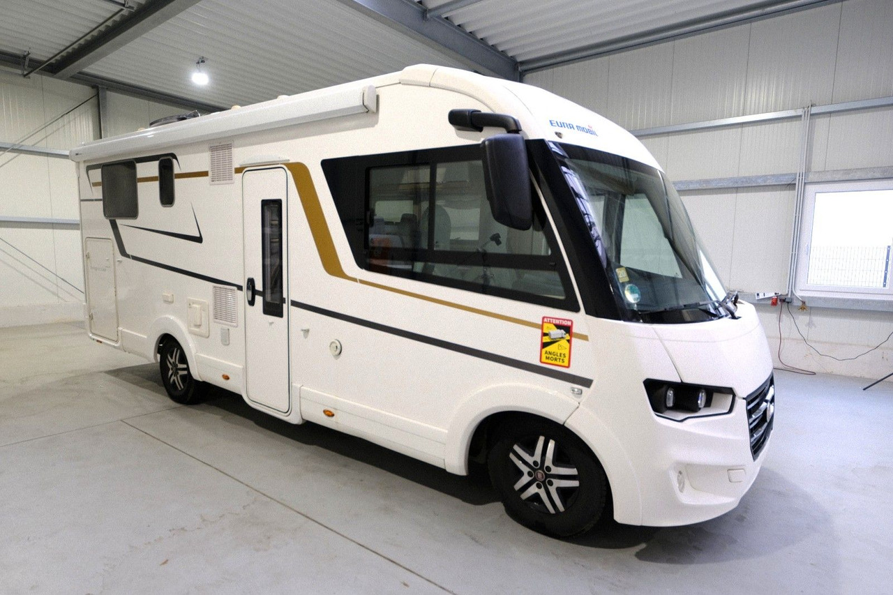 Eura Mobil Integraline IL 720 QB/1.Hand/Queensbett+Hubbett - Integrált lakóautó: 2 kép. Eura Mobil Integraline IL 720 QB/1.Hand/Queensbett+Hubbett - Integrált lakóautó: 2 kép.