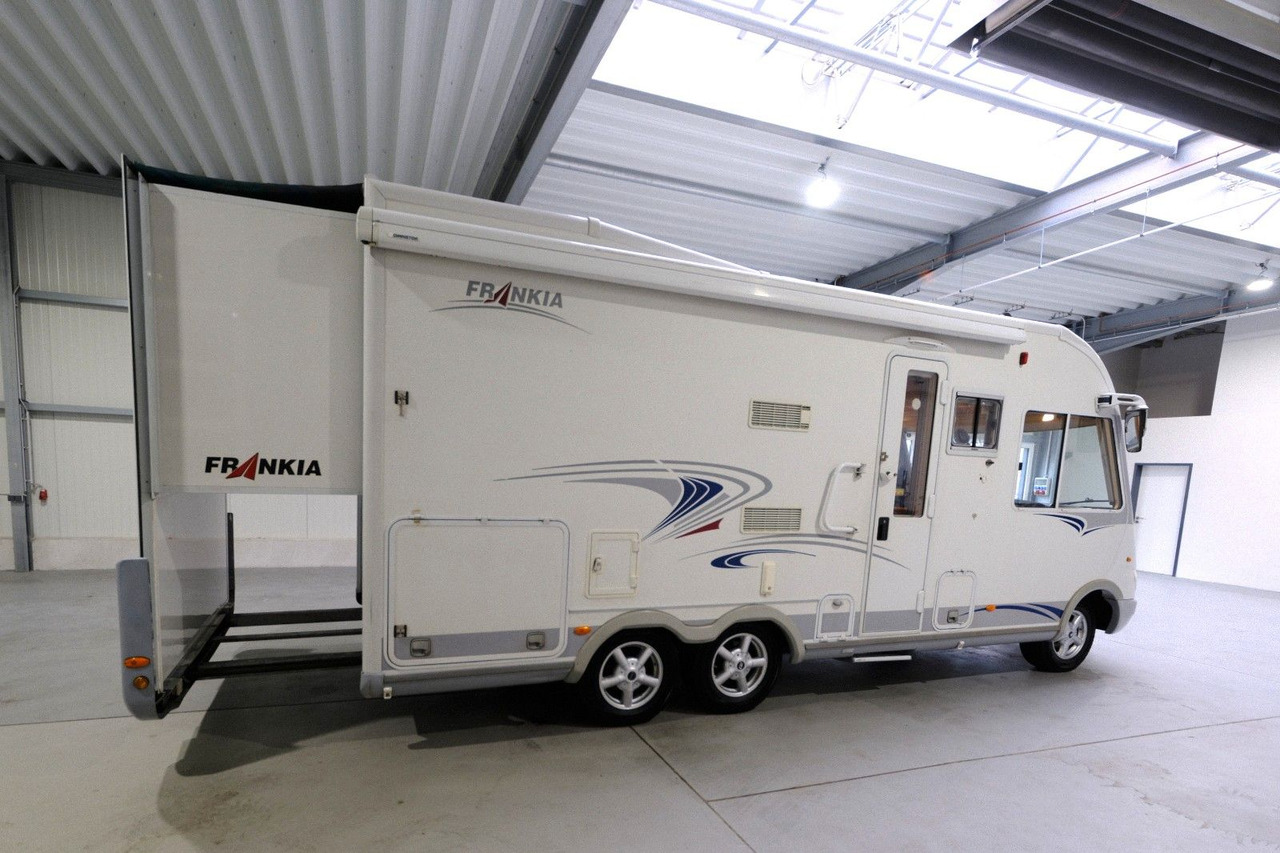 Frankia I 650 QS HolidayClass/Festbett+Hubbett/Klima/DPF - Integrált lakóautó: 4 kép. Frankia I 650 QS HolidayClass/Festbett+Hubbett/Klima/DPF - Integrált lakóautó: 4 kép.