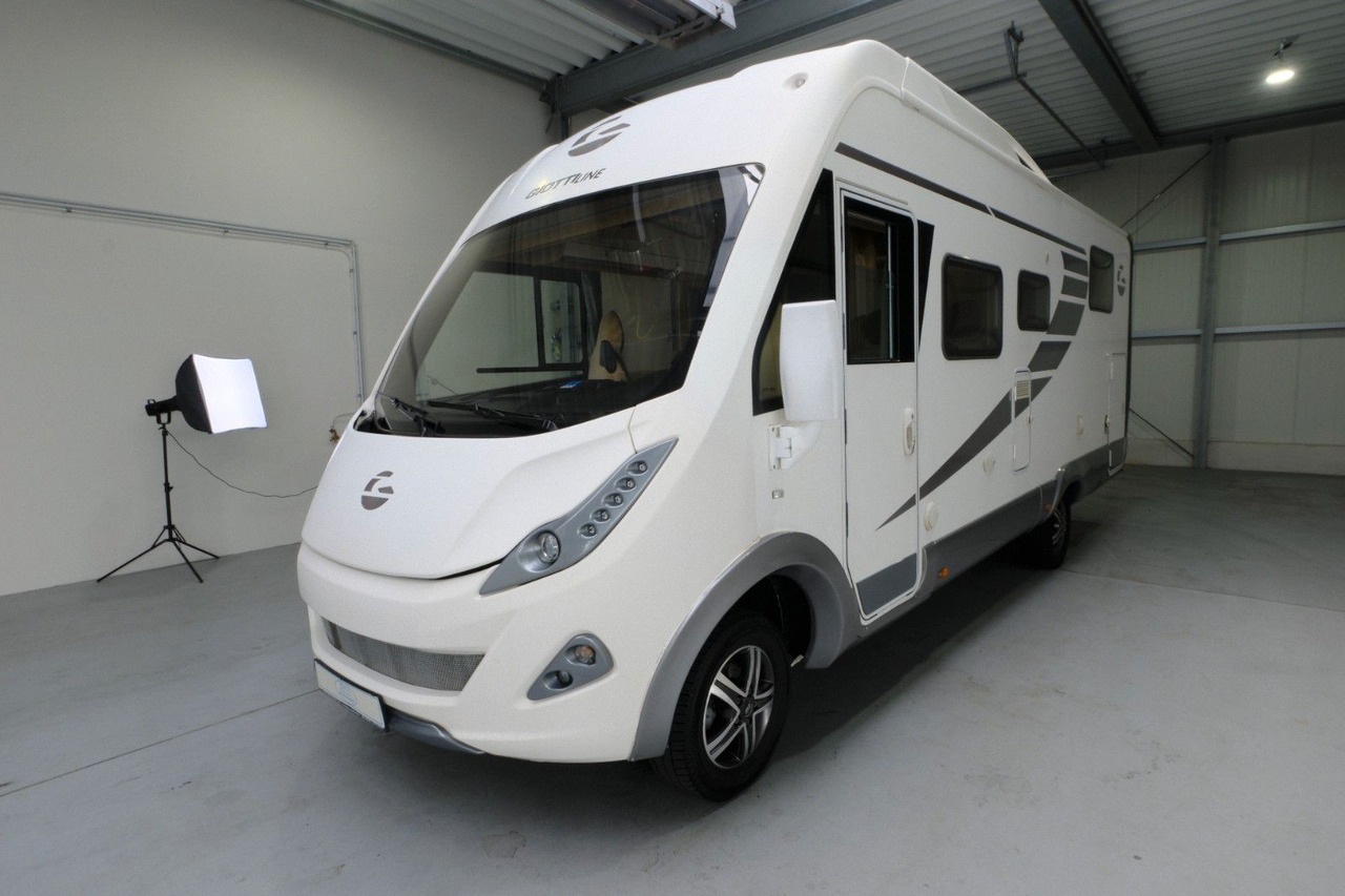GiottiLine G-Line 938/Queensbett+Hubbett/Solar/Klima/TOP - Integrált lakóautó: 5 kép. GiottiLine G-Line 938/Queensbett+Hubbett/Solar/Klima/TOP - Integrált lakóautó: 5 kép.