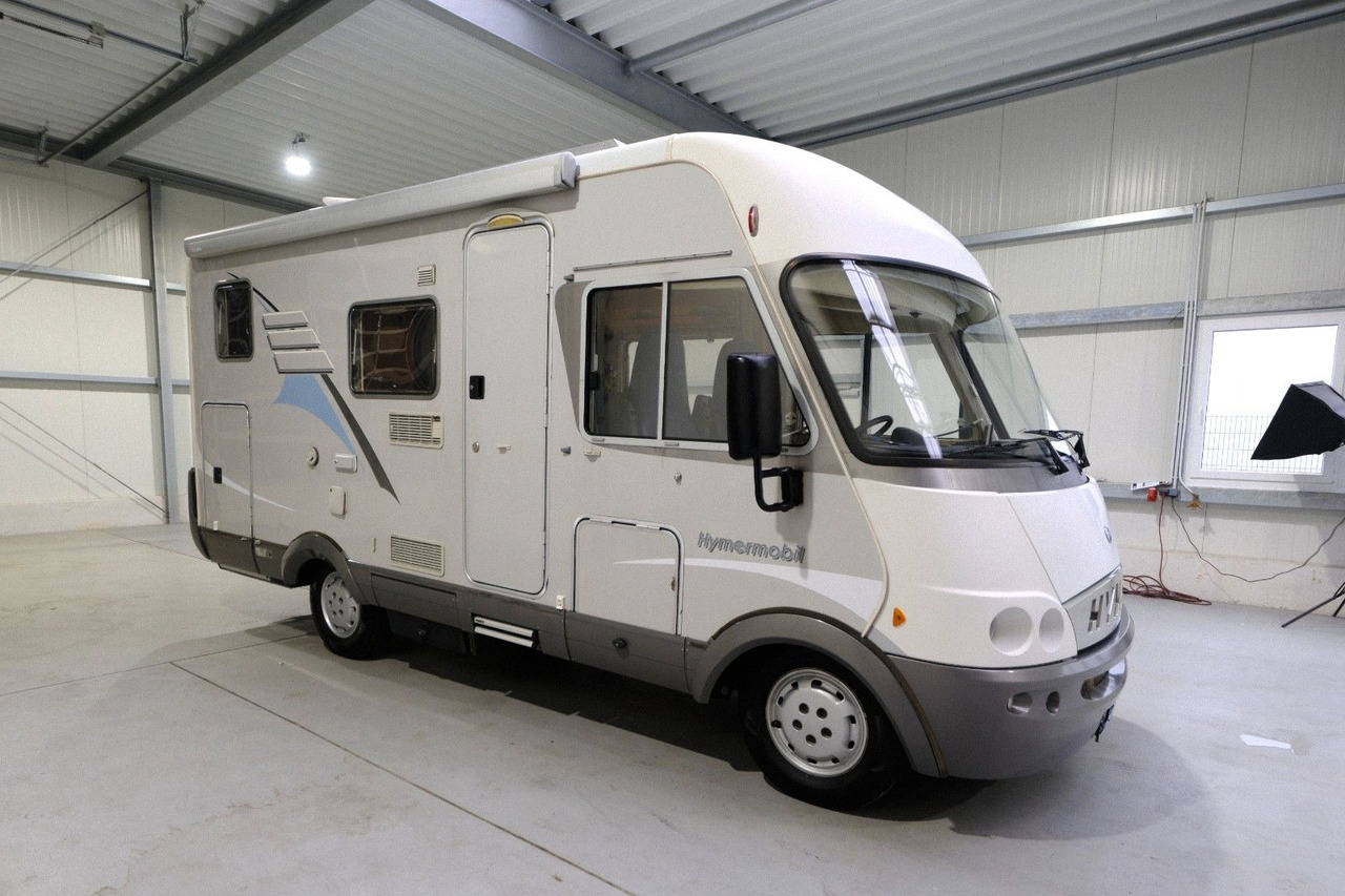 HYMER / ERIBA / HYMERCAR B 504 - 1.HAND - FESTBETT+HUBBETT - TÜV 8/26 - Integrált lakóautó: 2 kép. HYMER / ERIBA / HYMERCAR B 504 - 1.HAND - FESTBETT+HUBBETT - TÜV 8/26 - Integrált lakóautó: 2 kép.