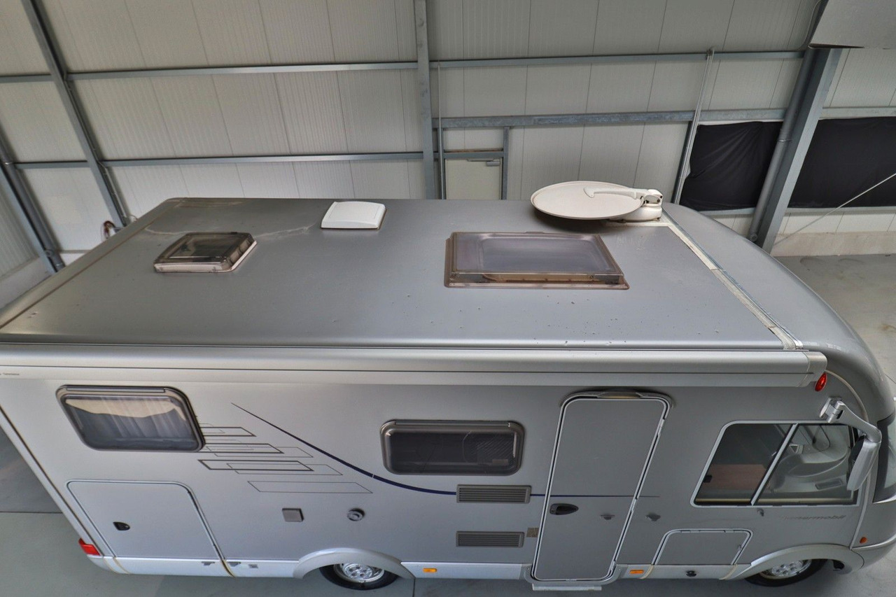 HYMER / ERIBA / HYMERCAR B 514 CL/Festbett+Hubbett/Garage/Klima/Markise - Integrált lakóautó: 4 kép. HYMER / ERIBA / HYMERCAR B 514 CL/Festbett+Hubbett/Garage/Klima/Markise - Integrált lakóautó: 4 kép.