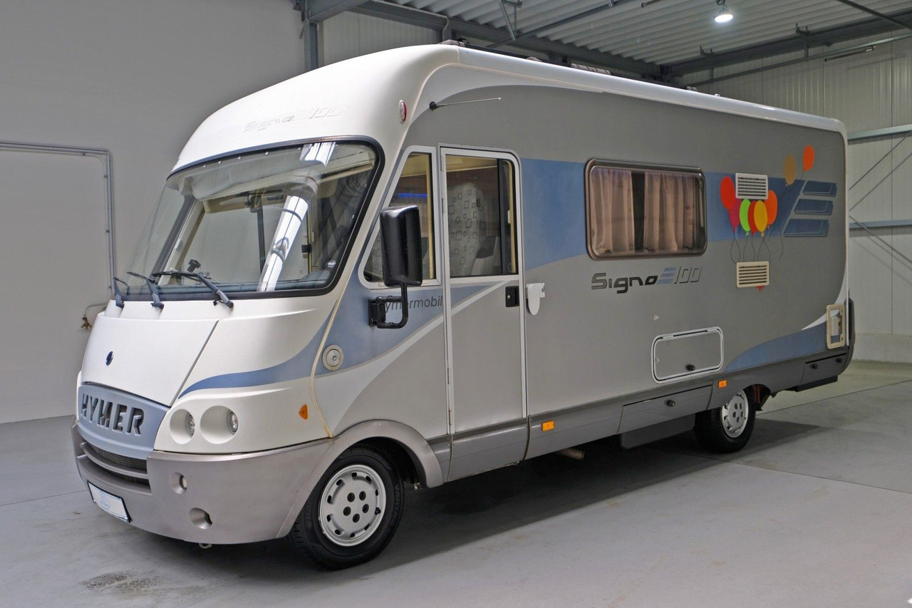 HYMER / ERIBA / HYMERCAR B 544 Signo100/Hubbett/Klima/Solar/Markise - Integrált lakóautó: 2 kép. HYMER / ERIBA / HYMERCAR B 544 Signo100/Hubbett/Klima/Solar/Markise - Integrált lakóautó: 2 kép.