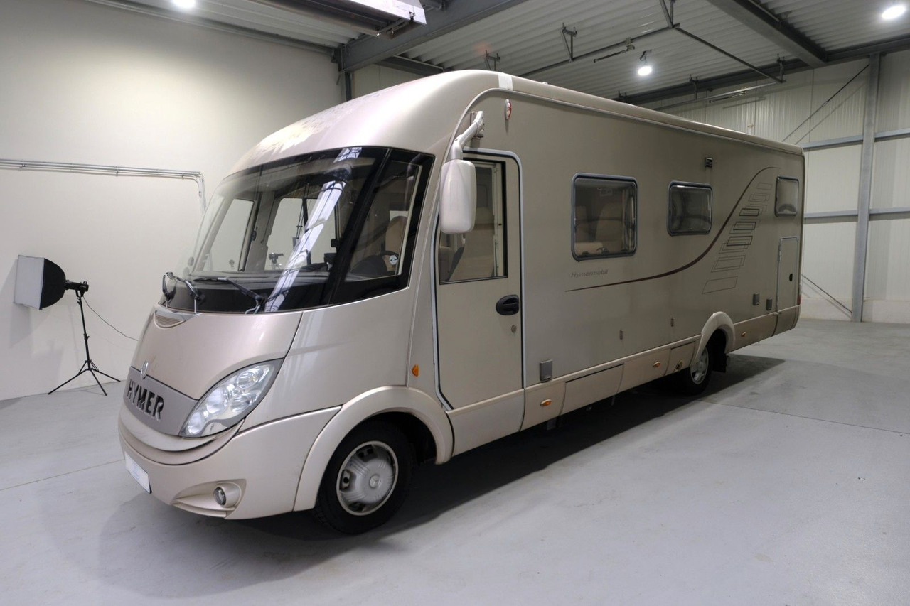 HYMER / ERIBA / HYMERCAR S 790 / Automatik / Festbett / PREISKNALLER - Integrált lakóautó: 2 kép. HYMER / ERIBA / HYMERCAR S 790 / Automatik / Festbett / PREISKNALLER - Integrált lakóautó: 2 kép.