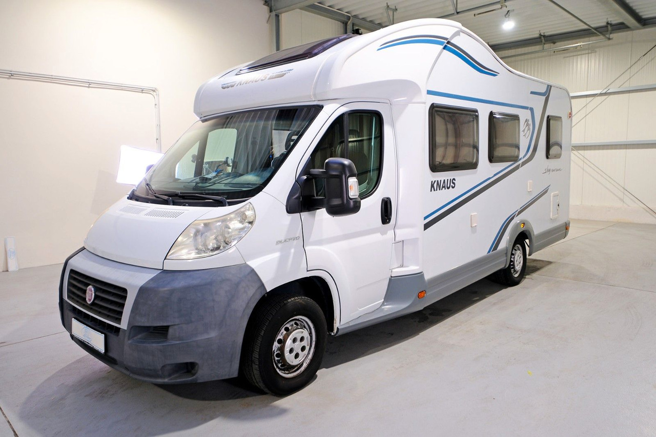 Knaus Sky Wave 650 MF/Festbett+Hubbett/Klima/Markise Knaus Sky Wave 650 MF/Festbett+Hubbett/Klima/Markise - Félintegrált lakóautó: 4 kép. Knaus Sky Wave 650 MF/Festbett+Hubbett/Klima/Markise Knaus Sky Wave 650 MF/Festbett+Hubbett/Klima/Markise - Félintegrált lakóautó: 4 kép.