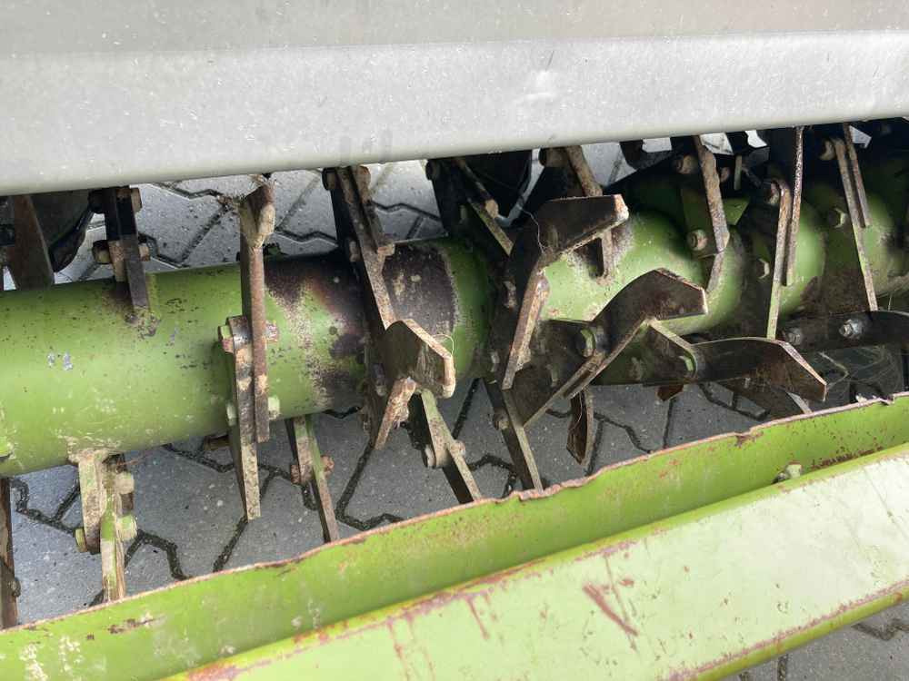 Baselier FF310 - Betakarító gép: 4 kép. Baselier FF310 - Betakarító gép: 4 kép.