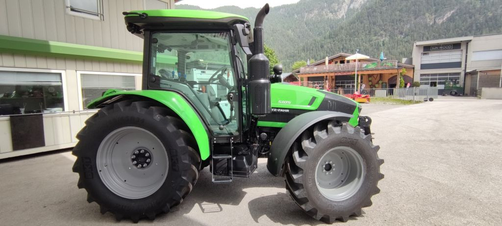 Deutz-Fahr 5105 Premium (20574) - Traktor: 3 kép. Deutz-Fahr 5105 Premium (20574) - Traktor: 3 kép.