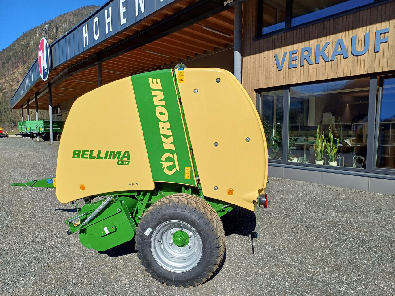 Krone Bellima F 130 (22945) - Bálázó: 2 kép. Krone Bellima F 130 (22945) - Bálázó: 2 kép.