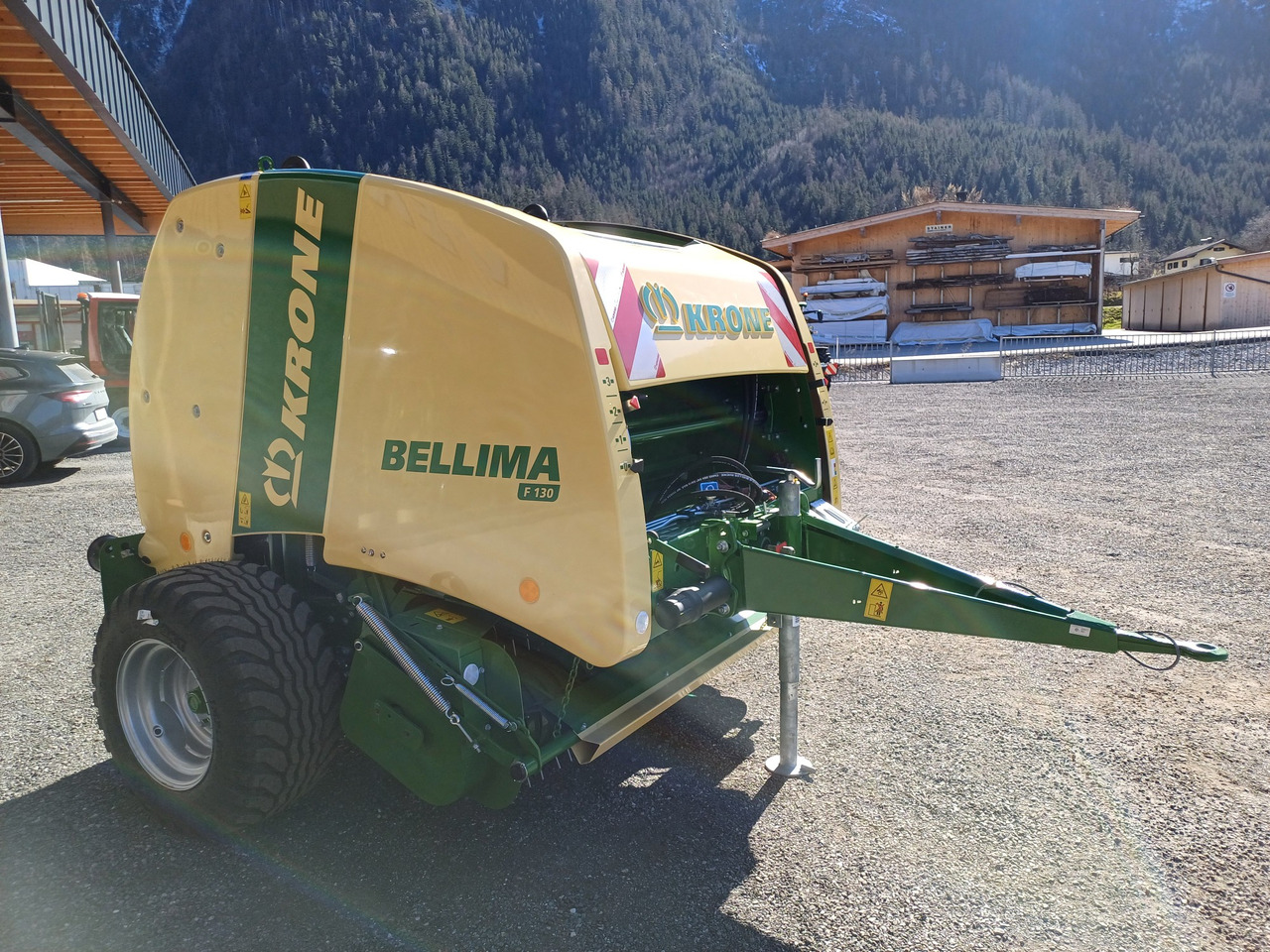 Krone Bellima F 130 (22945) - Bálázó: 5 kép. Krone Bellima F 130 (22945) - Bálázó: 5 kép.