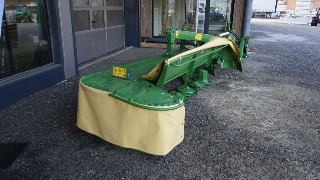 Krone EasyCut R 320 (20705) - Fűkasza: 5 kép. Krone EasyCut R 320 (20705) - Fűkasza: 5 kép.