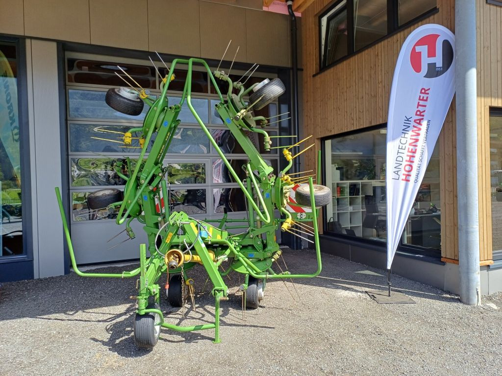 Krone KW 6.02/6 (22003) - Szénaforgató: 1 kép. Krone KW 6.02/6 (22003) - Szénaforgató: 1 kép.