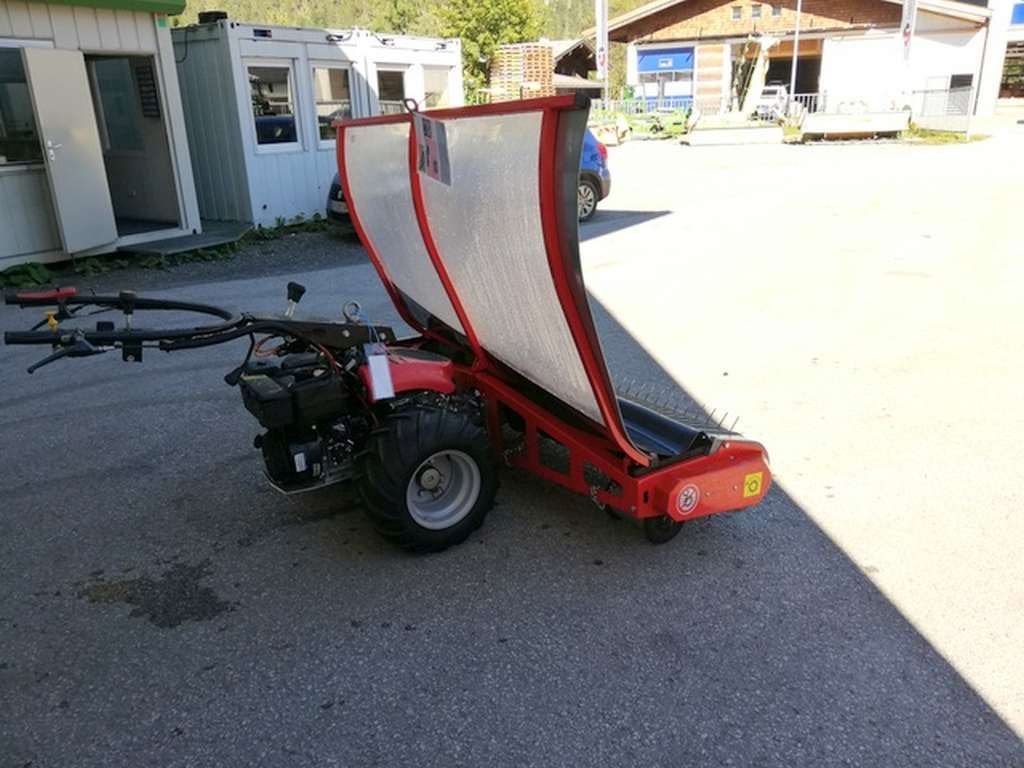 Waldhofer Heupflug zu Aebi Motormäher (22000) - Szálastakarmány betakarítás gépei: 5 kép. Waldhofer Heupflug zu Aebi Motormäher (22000) - Szálastakarmány betakarítás gépei: 5 kép.