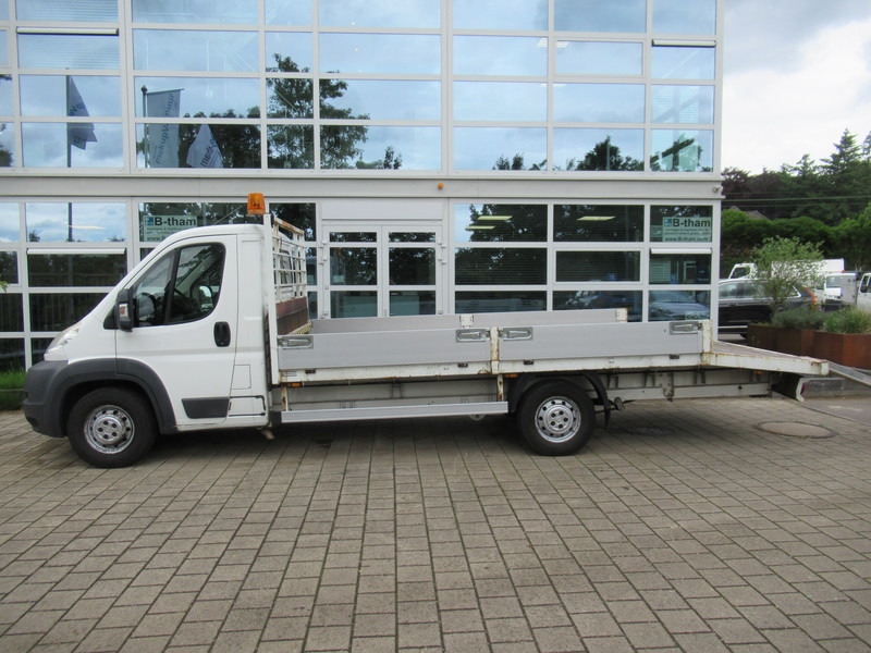 Citroën Jumper 35 2.2 HDI 110KW L4 Heavy Autotransporter - Platós kisteherautó: 4 kép. Citroën Jumper 35 2.2 HDI 110KW L4 Heavy Autotransporter - Platós kisteherautó: 4 kép.