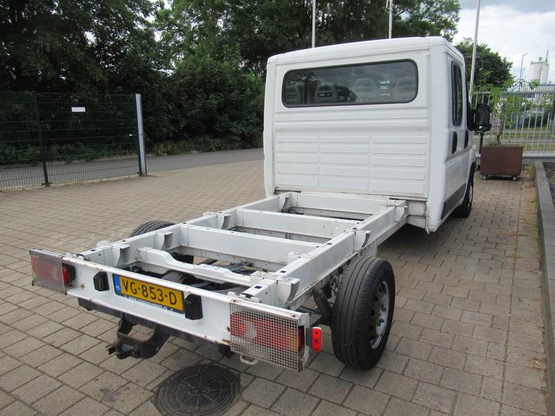 Citroën Jumper 35 2.2HDi 96KW L3 DOKA Dubbelcabine Chassis - Alvaz teherautó, Duplakabinos kisteherautó: 4 kép. Citroën Jumper 35 2.2HDi 96KW L3 DOKA Dubbelcabine Chassis - Alvaz teherautó, Duplakabinos kisteherautó: 4 kép.