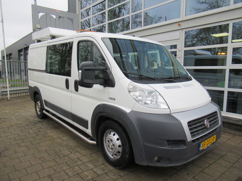 Fiat Ducato 35H 3.0 100KW CNG MH1 DOKA Dubbelcabine - Actiebord - Furgon, Duplakabinos kisteherautó: 2 kép. Fiat Ducato 35H 3.0 100KW CNG MH1 DOKA Dubbelcabine - Actiebord - Furgon, Duplakabinos kisteherautó: 2 kép.