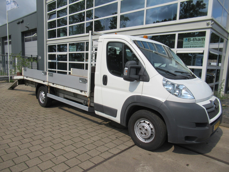 Citroën Jumper 35 2.2 HDI 110KW L4 Heavy Autotransporter - Kisteherautó: 2 kép. Citroën Jumper 35 2.2 HDI 110KW L4 Heavy Autotransporter - Kisteherautó: 2 kép.