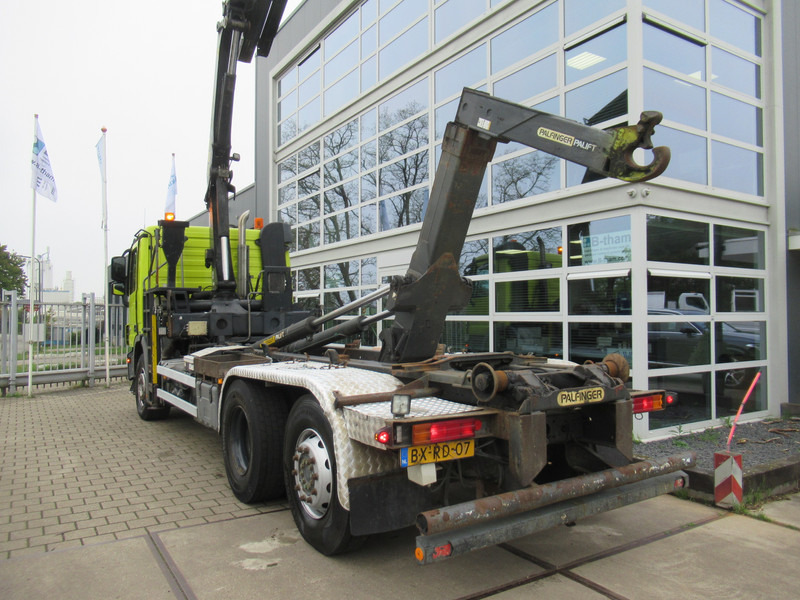 Mercedes-Benz Actros 2532 LTNLA 6X2 Hooklift + Crane, Haak - Kraan - Horgos rakodó teherautó, Darus autó: 5 kép. Mercedes-Benz Actros 2532 LTNLA 6X2 Hooklift + Crane, Haak - Kraan - Horgos rakodó teherautó, Darus autó: 5 kép.